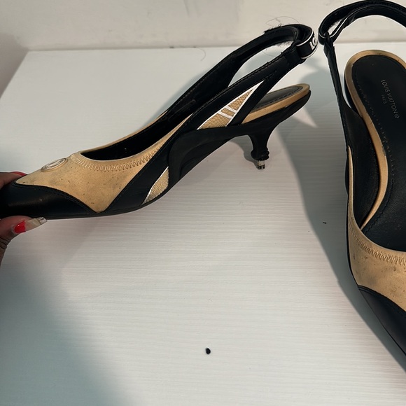 Louis Vuitton Kitten Heels - Picture 2 of 2